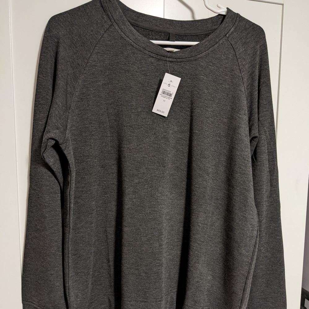 NWT Lou & Grey by LOFT crewneck